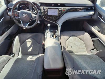 Zdjęcie 8 z 12 samochodu: 2019 TOYOTA CAMRY LE VIN:4T1B11HKXKU268871 - miniatura