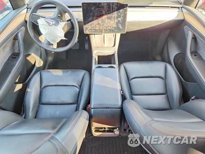 Zdjęcie 8 z 12 samochodu: 2022 TESLA MODEL Y VIN:7SAYGDEE2NA021967 - miniatura