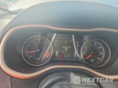 Zdjęcie 9 z 13 samochodu: 2015 JEEP CHEROKEE LATITUDE VIN:1C4PJMCS5FW753092 - miniatura