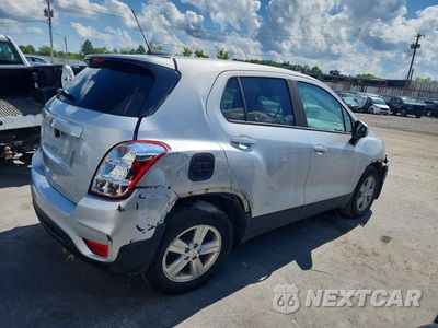 Trzecie zdjęcie samochodu z tyłu: 2020 CHEVROLET TRAX LS VIN:KL7CJKSB7LB325142 - miniatura