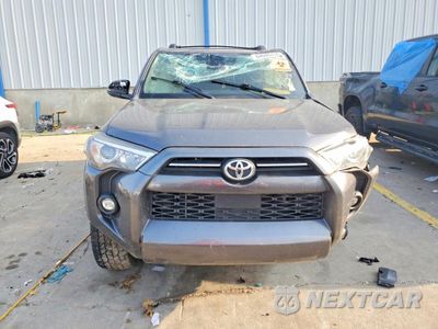 Piąte zdjęcie samochodu w środku: 2023 TOYOTA 4RUNNER SR5 PREMIUM VIN:JTENU5JRXP6125966 - miniatura
