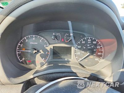 Zdjęcie 9 z 12 samochodu: 2015 NISSAN SENTRA S VIN:3N1AB7AP8FY250638 - miniatura