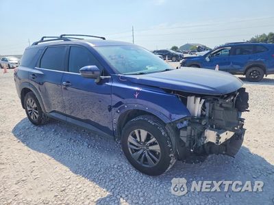 Czwarte zdjęcie samochodu z boku: 2022 NISSAN PATHFINDER SV VIN:5N1DR3BA5NC248275 - miniatura