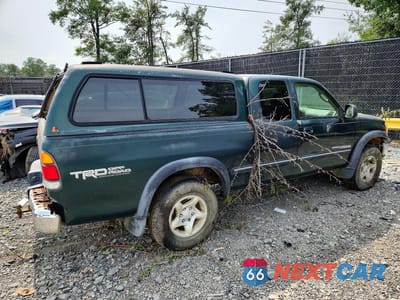 Trzecie zdjęcie samochodu z tyłu: 2001 TOYOTA TUNDRA SR5 VIN:5TBBT44141S201871 - miniatura