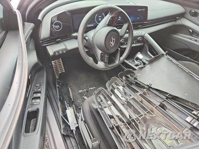 Zdjęcie 8 z 12 samochodu: 2025 HYUNDAI ELANTRA HYBRID SEL SPORT VIN:KMHLM4DJ1SU155787 - miniatura
