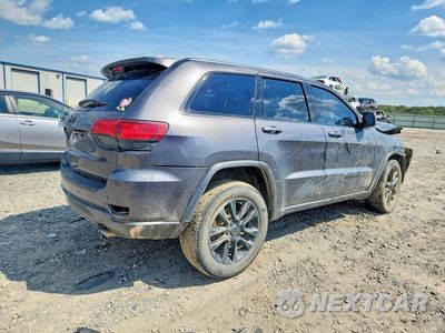 Trzecie zdjęcie samochodu z tyłu: 2018 JEEP GRAND CHEROKEE LAREDO VIN:1C4RJFAG6JC375118 - miniatura