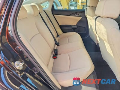 Zdjęcie 10 z 13 samochodu: 2016 HONDA CIVIC LX VIN:19XFC2F5XGE021018 - miniatura