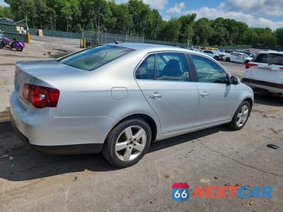 Trzecie zdjęcie samochodu z tyłu: 2009 VOLKSWAGEN JETTA SE VIN:3VWRM71KX9M088907 - miniatura
