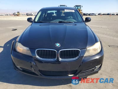 Piąte zdjęcie samochodu w środku: 2010 BMW 328 I SULEV VIN:WBAPH5G56ANM69925 - miniatura