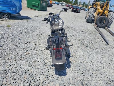 Czwarte zdjęcie samochodu z boku: 2014 HARLEY-DAVIDSON FLSTFB FATBOY LO VIN:1HD1JNV10EB048401 - miniatura