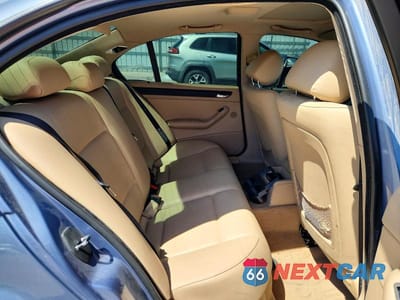 Zdjęcie 10 z 13 samochodu: 2004 BMW 325 IS SULEV VIN:WBAAZ33494KP89024 - miniatura