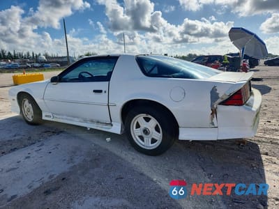 Drugie zdjęcie samochodu z przodu: 1991 CHEVROLET CAMARO RS VIN:1G1FP23E0ML128891 - miniatura