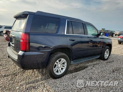 Trzecie zdjęcie samochodu z tyłu: 2017 CHEVROLET TAHOE K1500 LT VIN:1GNSKBKC8HR171549 - miniatura