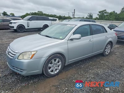 2005 TOYOTA AVALON XL 4T1BK36B75U033568 - główne zdjęcie licytacji z USA - miniatura