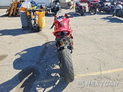 Czwarte zdjęcie samochodu z boku: 2018 DUCATI PANIGALE V4 VIN:ZDMDAGNW0JB000434 - miniatura