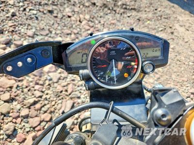 Zdjęcie 7 z 9 samochodu: 2008 YAMAHA YZFR6 VIN:JYARJ16E18A002337 - miniatura