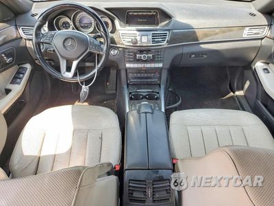 Zdjęcie 8 z 12 samochodu: 2014 MERCEDES-BENZ E 550 4MATIC VIN:WDDHF9BBXEA882970 - miniatura