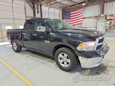 Czwarte zdjęcie samochodu z boku: 2016 RAM 1500 SLT VIN:1C6RR6GG1GS144004 - miniatura