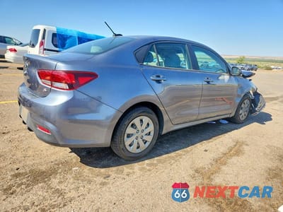 Trzecie zdjęcie samochodu z tyłu: 2020 KIA RIO S VIN:3KPA24AD1LE303159 - miniatura