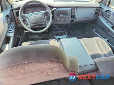 Zdjęcie 8 z 12 samochodu: 2002 DODGE DAKOTA VIN:1B7HG48Z62S595548 - miniatura