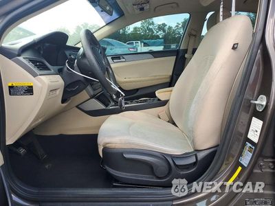 Zdjęcie 7 z 12 samochodu: 2017 HYUNDAI SONATA SE VIN:5NPE24AF8HH489143 - miniatura