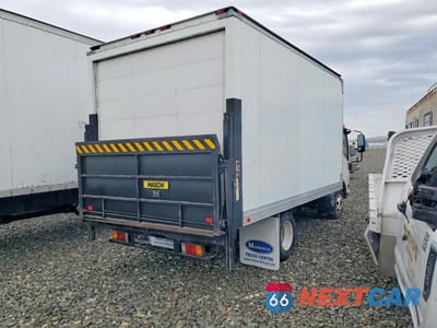 Trzecie zdjęcie samochodu z tyłu: 2009 ISUZU NPR BOX TRUCK VIN:JALB4W16497400827 - miniatura