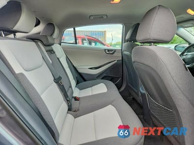 Zdjęcie 10 z 12 samochodu: 2020 HYUNDAI IONIQ SE VIN:KMHC75LC7LU197513 - miniatura