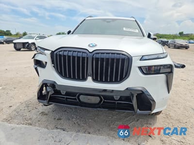 Piąte zdjęcie samochodu w środku: 2024 BMW X7 XDRIVE40I VIN:5UX23EM08R9W19296 - miniatura