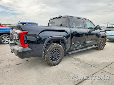 Trzecie zdjęcie samochodu z tyłu: 2026 TOYOTA TUNDRA SR5 VIN:5TFLA5DB1TX421126 - miniatura