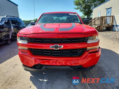 Piąte zdjęcie samochodu w środku: 2016 CHEVROLET SILVERADO K1500 CUSTOM VIN:1GCVKPEC9GZ305479 - miniatura
