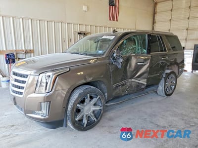 2016 CADILLAC ESCALADE LUXURY 1GYS4BKJ3GR275568 - główne zdjęcie licytacji z USA - miniatura
