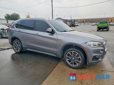 Czwarte zdjęcie samochodu z boku: 2017 BMW X5 SDRIVE35I VIN:5UXKR2C34H0U21875 - miniatura