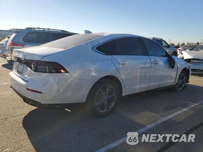 Trzecie zdjęcie samochodu z tyłu: 2025 HONDA ACCORD HYBRID EXL VIN:1HGCY2F64SA078549 - miniatura