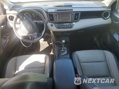 Zdjęcie 8 z 13 samochodu: 2018 TOYOTA RAV4 LIMITED VIN:2T3DFREV4JW742813 - miniatura