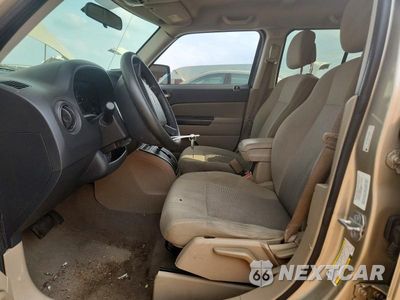 Zdjęcie 7 z 12 samochodu: 2010 JEEP PATRIOT SPORT VIN:1J4NF2GB9AD504350 - miniatura