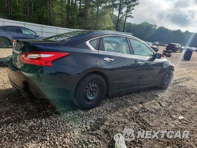 Trzecie zdjęcie samochodu z tyłu: 2017 NISSAN ALTIMA 2.5 S VIN:1N4AL3AP4HC134812 - miniatura