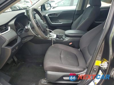Zdjęcie 7 z 13 samochodu: 2019 TOYOTA RAV4 LE VIN:2T3G1RFV7KC015209 - miniatura