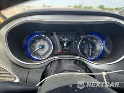 Zdjęcie 9 z 12 samochodu: 2019 CHRYSLER PACIFICA TOURING PLUS VIN:2C4RC1FG7KR609281 - miniatura