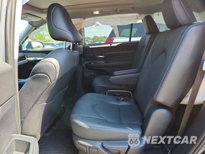 Zdjęcie 11 z 13 samochodu: 2025 TOYOTA GRAND HIGHLANDER HYBRID LIMITED VIN:5TDACAB53SS063636 - miniatura