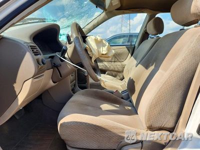 Zdjęcie 7 z 12 samochodu: 2000 TOYOTA COROLLA VE VIN:2T1BR12E5YC344972 - miniatura