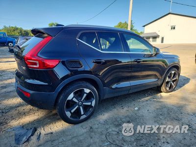 Trzecie zdjęcie samochodu z tyłu: 2019 VOLVO XC40 T5 INSCRIPTION VIN:YV4162UL8K2072796 - miniatura