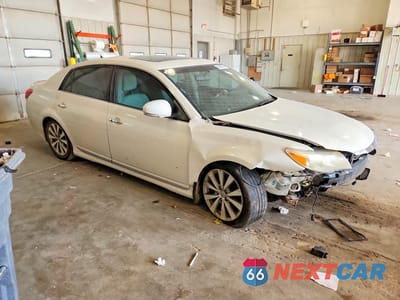 Czwarte zdjęcie samochodu z boku: 2011 TOYOTA AVALON LIMITED VIN:4T1BK3DB5BU406220 - miniatura