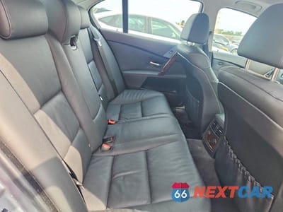 Zdjęcie 11 z 13 samochodu: 2007 BMW 525 XI VIN:WBANF33537CS41702 - miniatura