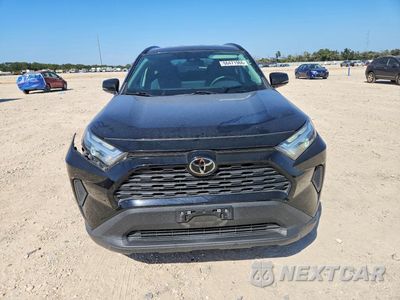 Piąte zdjęcie samochodu w środku: 2023 TOYOTA RAV4 XLE VIN:2T3W1RFV1PW278670 - miniatura