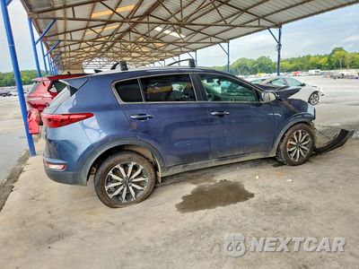 Trzecie zdjęcie samochodu z tyłu: 2017 KIA SPORTAGE EX VIN:KNDPN3AC9H7261639 - miniatura