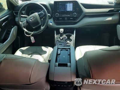 Zdjęcie 8 z 13 samochodu: 2021 TOYOTA HIGHLANDER HYBRID LIMITED VIN:5TDYARAH8MS505246 - miniatura