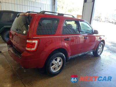 Trzecie zdjęcie samochodu z tyłu: 2010 FORD ESCAPE XLT VIN:1FMCU9DG8AKC60869 - miniatura