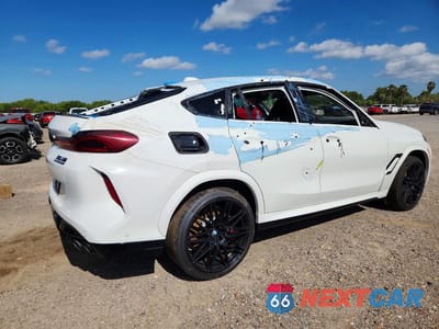 Trzecie zdjęcie samochodu z tyłu: 2025 BMW X6 M COMPETITION VIN:5YM23ET04S9Z55429 - miniatura