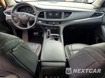Zdjęcie 8 z 13 samochodu: 2018 BUICK ENCLAVE ESSENCE VIN:5GAERBKW2JJ159088 - miniatura