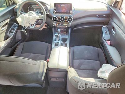 Zdjęcie 8 z 12 samochodu: 2025 NISSAN SENTRA SR VIN:3N1AB8DV1SY246733 - miniatura